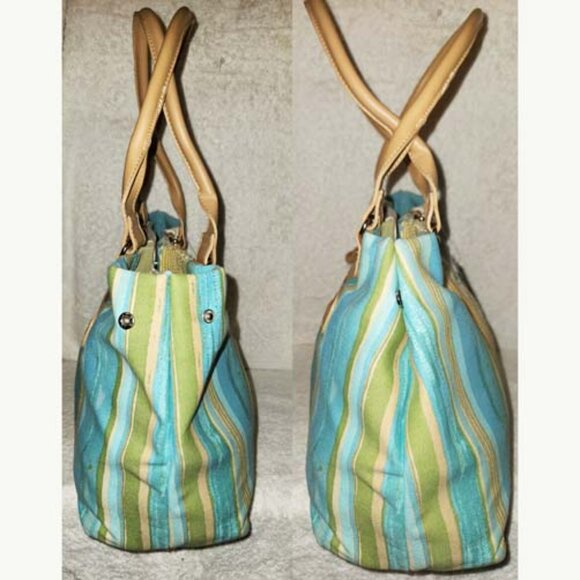 LA CABAÑA NWT X-LARGE, SEAFORM GREEN &TAN SHOULDER HANDBAG, SLIVER TONE HARDWAER - Picture 5 of 8